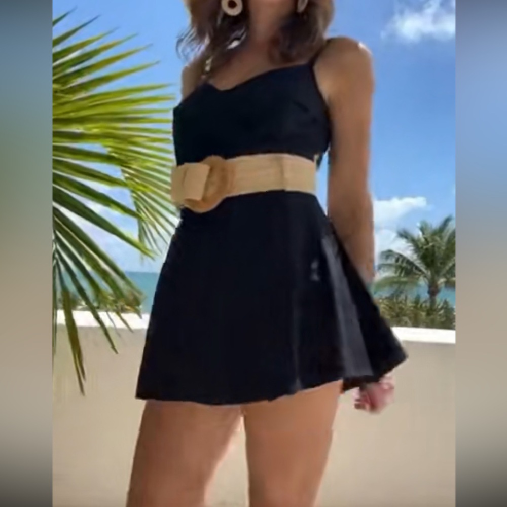 Elegant Black Women's One Piece Skirted Swimsuit, NWOT